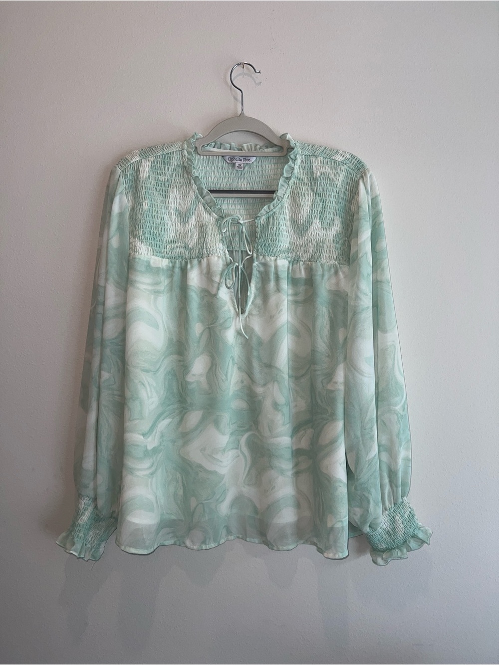 Ophelia Roe Women's Top 3X  Smocked Long Sleeve Mint Green VNeck Tie Keyhole